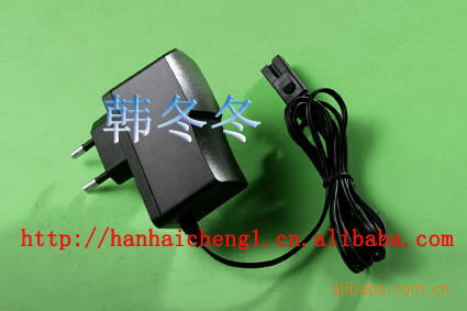 熱銷4V1.21A美規立式帶線卡電源適配器 為MINI按摩器注入穩定能量